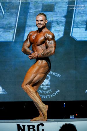 CLASSIC PHYSIQUE +178